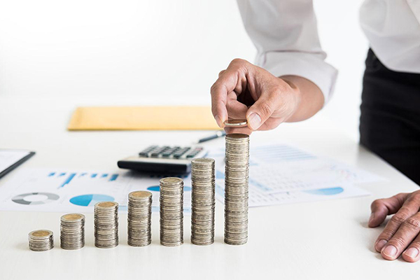 贷款可以用来支付学费、住宿费等学习费用