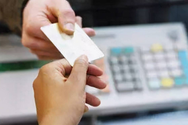 清华大学国家金融研究院院长田轩：解决股市痼疾 迎接健康牛